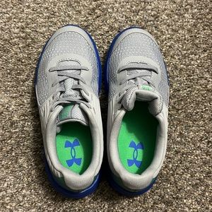 Under Armour kids outhustle shoes